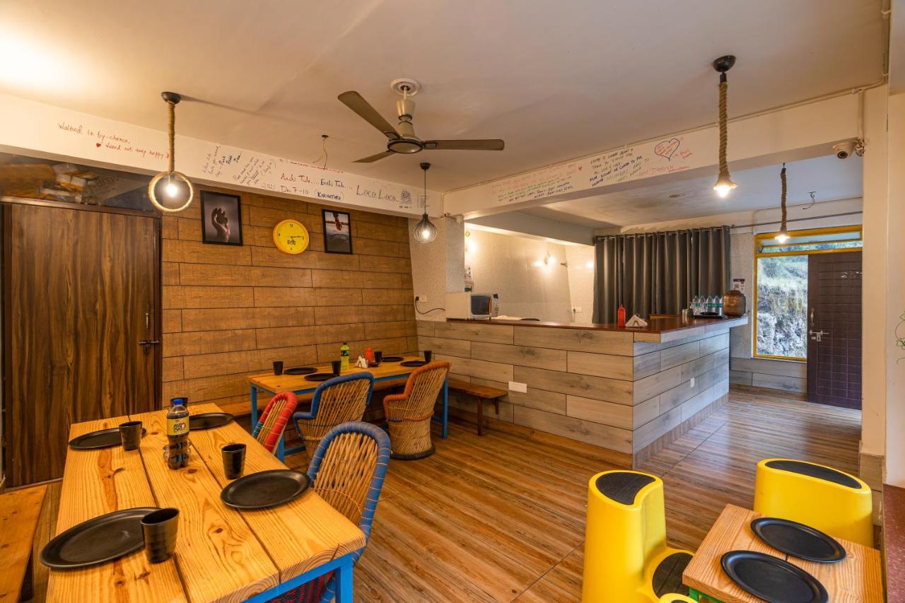 The Hosteller Mussoorie By The Streamside, Kempty Exterior foto