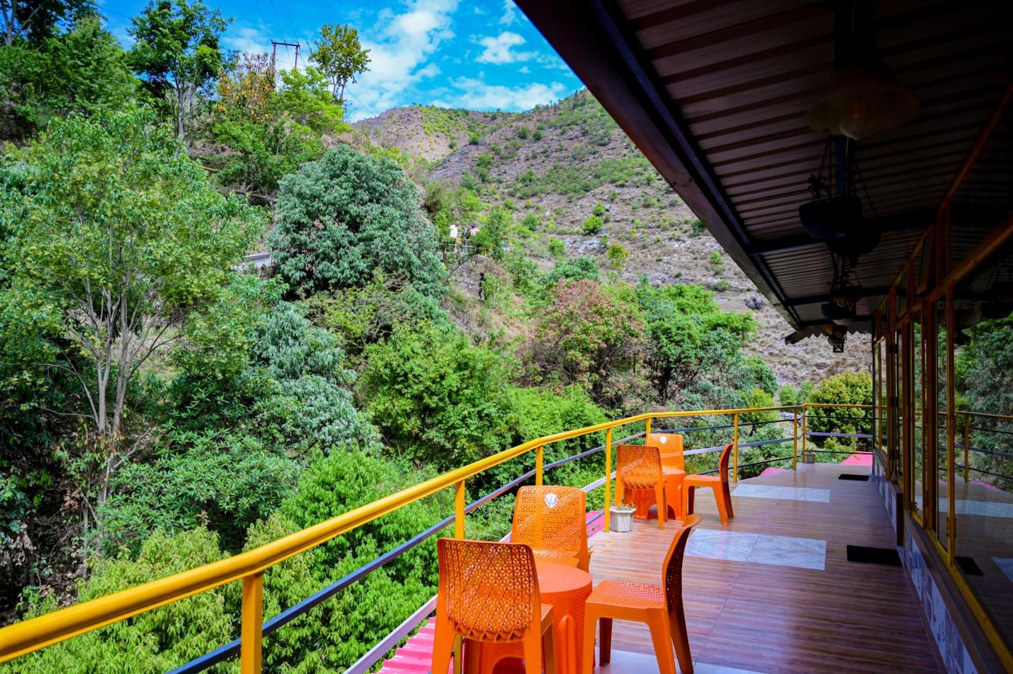 The Hosteller Mussoorie By The Streamside, Kempty Exterior foto